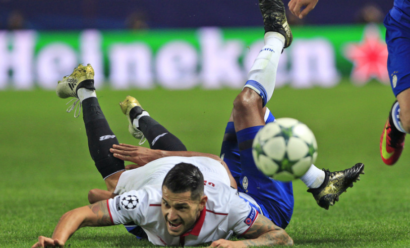 塞维利亚完胜里昂,法比尼奥点燃赛场 塞维利亚完胜里昂,法比尼奥点燃赛场