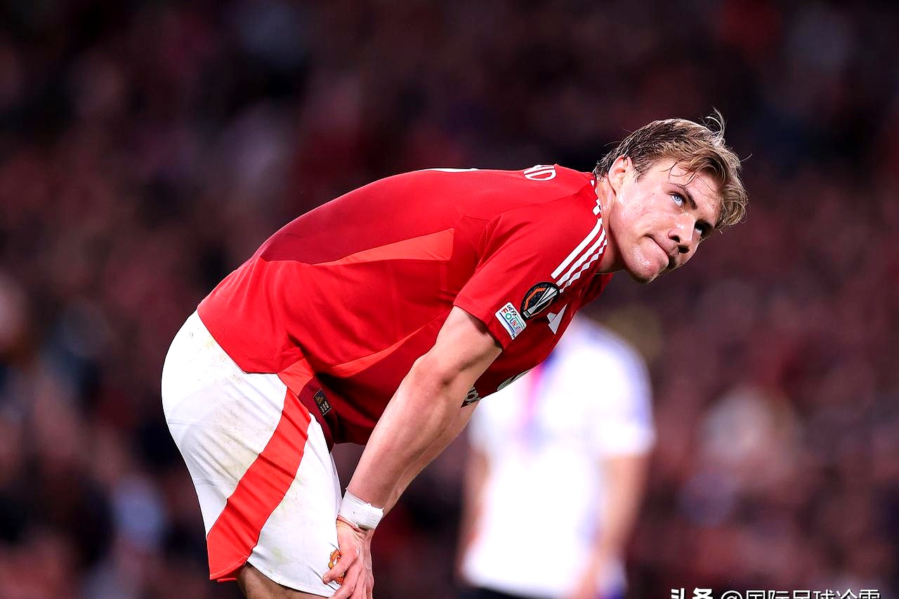 AC米兰轻取塞维利亚,福登点燃赛场 AC米兰轻取塞维利亚,福登点燃赛场