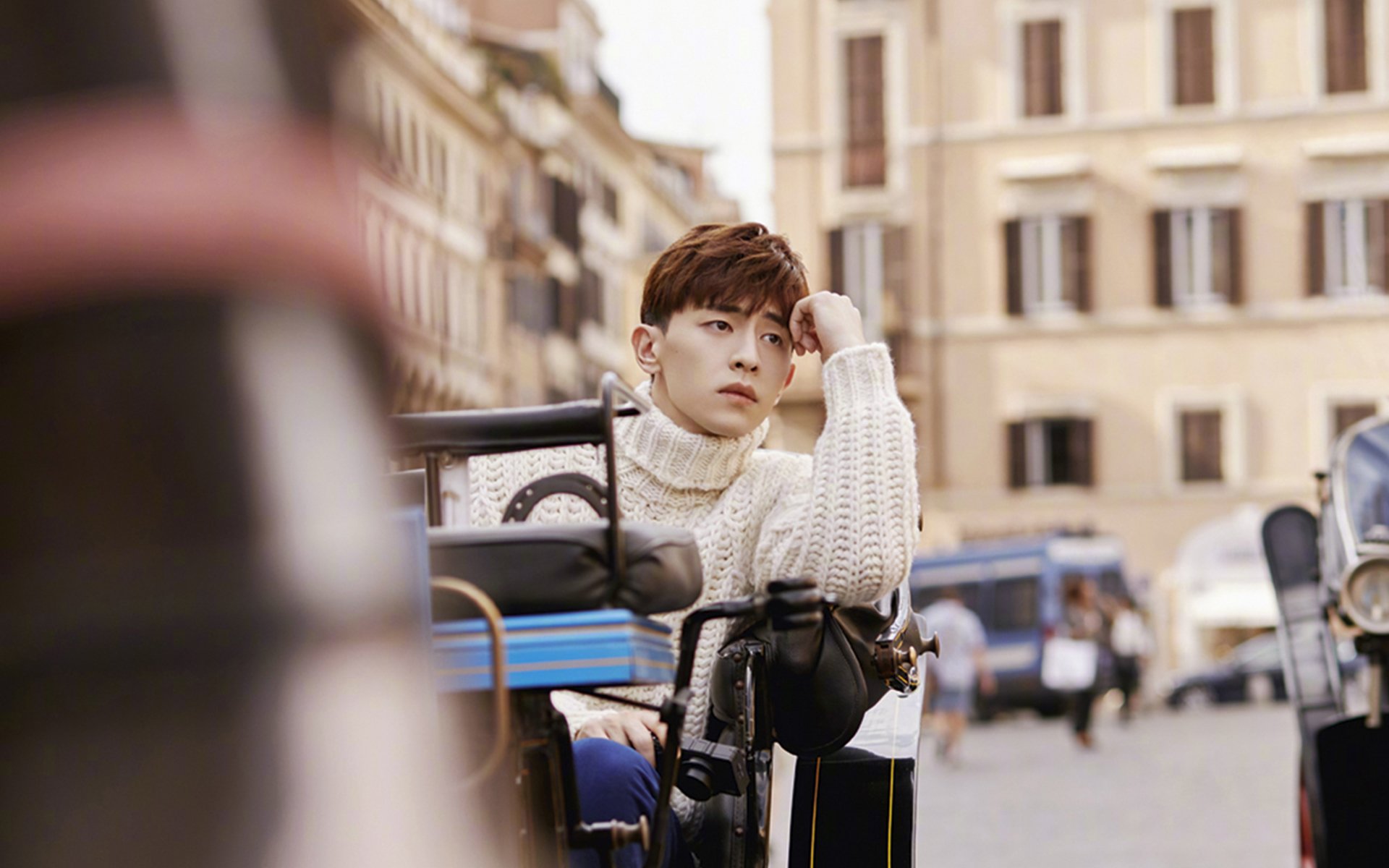 F1新赛季揭幕战之夜，卡拉斯科以绿茵战术盘活赛道，率队夺下跨界首胜