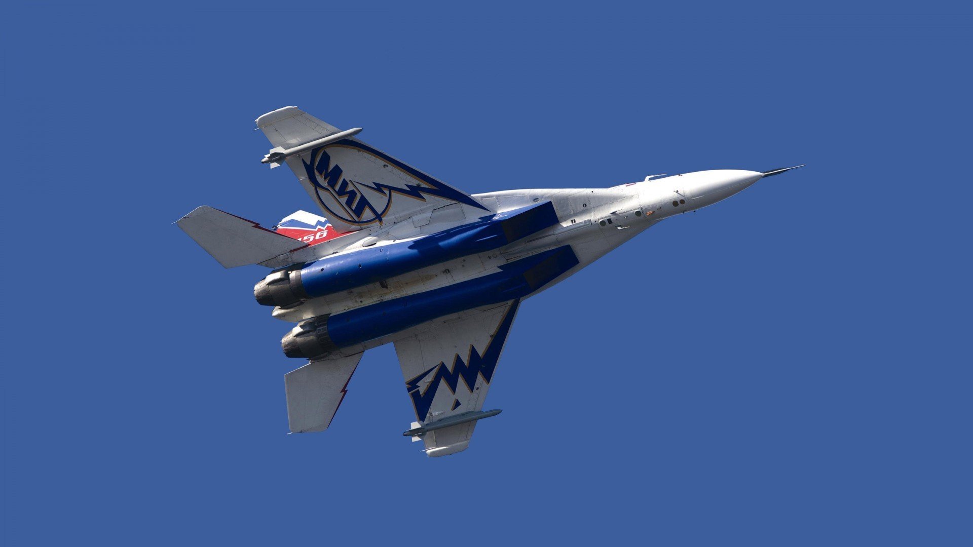 当篮球撕裂时空,杰伦·格林在欧冠决赛接管比赛,辽宁队强行终结国王